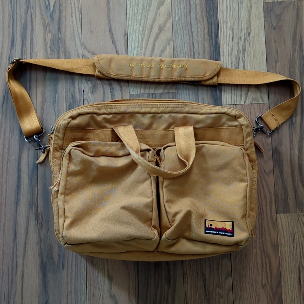Brooklyn Industries Laptop Messenger Bag
